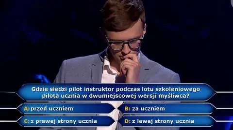 Gdzie siedzi pilot instruktor w myśliwcu? Pytanie z "Milionerów" za 125 tysięcy złotych