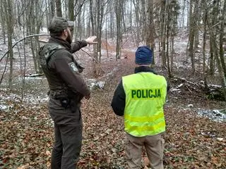 25-latek i 27-latek wykopali schron przy zabytkowej budowie