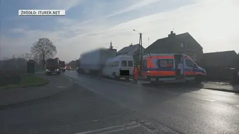 Zderzenie busa z ciężarówką