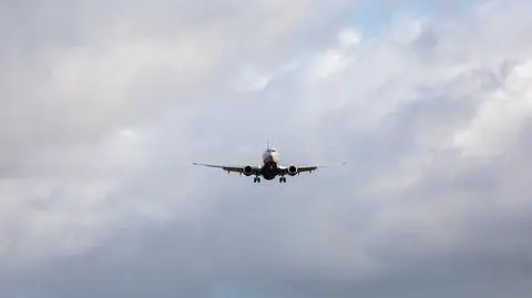 Poland bans Russian airlines from its airspace