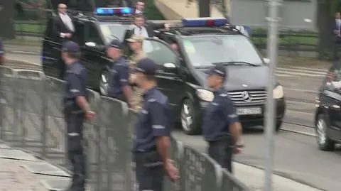 Przejazd papieża z lotniska w Balicach na Franciszkańską 3 po powrocie z Jasnej Góry