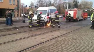 Wypadek busa z osobówką we Wrocławiu