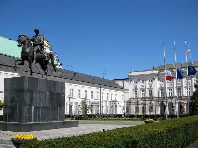 Władza Wykonawcza W Polsce Wos Władza wykonawcza w Polsce – organy, uprawnienia, funkcje - TVN24
