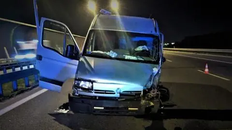 Jechał autostradą "pod prąd" i bez świateł, doprowadził do trzech stłuczek