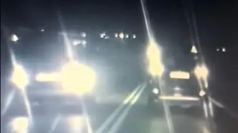 Wyprzedził na przejściu dla pieszych. Tuż przed nieoznakowanym radiowozem