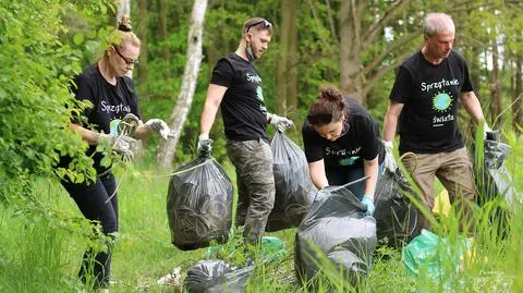 "Jednym słowem: sprząta cała Polska"