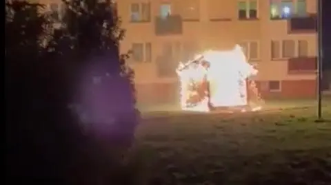 Bożonarodzeniowa szopka stanęła w płomieniach