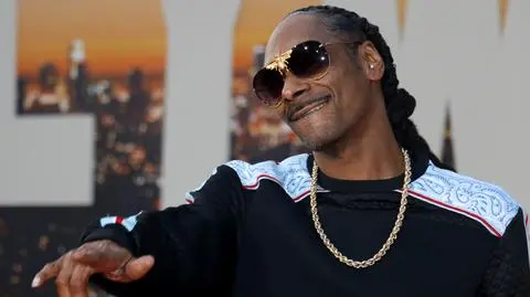 Marihuana i inflacja. Snoop Dogg podniósł pensję osobie robiącej mu skręty