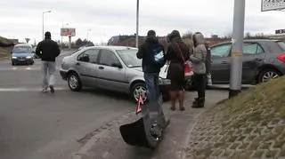 Samochody zderzyły się przed południem na wrocławskich Bielanach