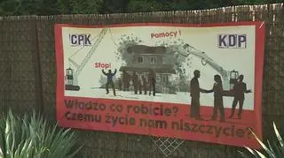 Mieszkańcy Brzezin protestują przeciwko trasie Kolei Dużych Prędkości, która ma przebiegać w miejscu ich domostw