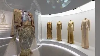 Wystawa "Sleeping Beauties: Reawakening Fashion"