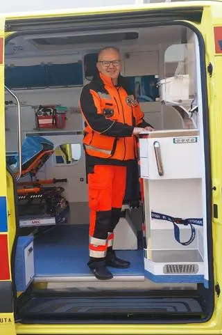 Piotr Hołubowski od 30 lat jest ratownikiem medycznym. 