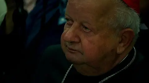 "Kardynał Dziwisz powinien odpowiedzieć na wszystkie wątpliwości, na wszystkie pytania jak najszybciej" 