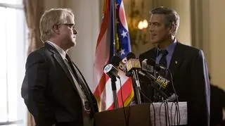 Philip Seymour Hoffman w "Idach marcowych", 2011 rok (na zdjęciu z Georgem Clooneyem)