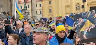 Manifestujący apelowali o przyjęcie Ukrainy do NATO