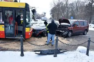 Oba auta zostały w znacznym stopniu zniszczone