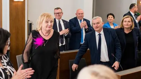 KO będzie rządzić z PiS, część radnych ma zostać wykluczona z partii. "Zdradzili swoich kolegów"