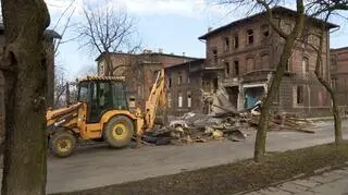 Rozbiórka zawalonego budynku