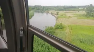 Sprawdzana jest między innymi linia brzegowa oraz teren przyległy do rzeki 