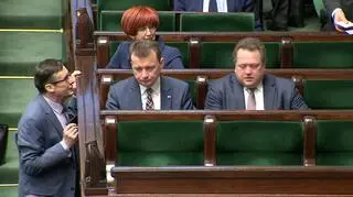 Komisja administracji i spraw wewnętrzych przeciwko wotum nieufności