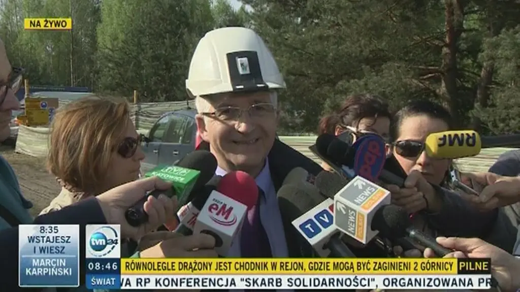 Rozpoczęło się opuszczanie kamery