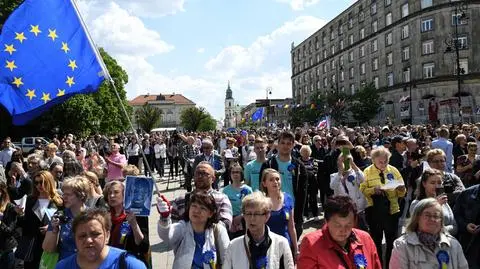 Marsz festiwal i spotkanie polityków. Europejska rocznica w Warszawie