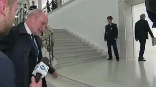 Skąd szef MON wiedział o sprawie mistrali? "Z bardzo dobrego źródła"