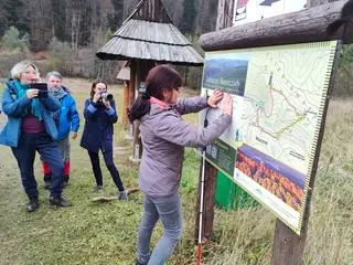 To pierwsza w Bieszczadach ścieżka turystyczna dostosowana do potrzeb osób niewidomych i niedowidzących. 