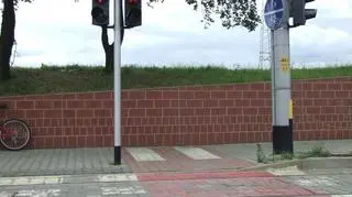 Ścieżka rowerowa z murem na końcu