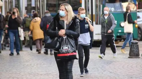 "Nie sądzę, żeby rząd zdecydował się na pełny lockdown. Będzie próba lockdownu częściowego"