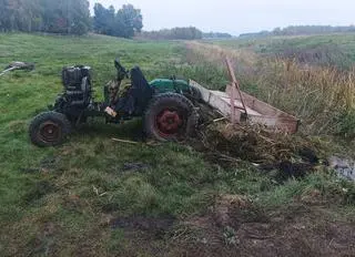 Ciągnik stoczył się do rzeki. Nie żyje 64-latek
