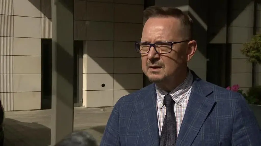 0609N148X F16 KRAJEWSKI