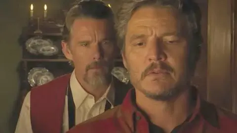 Pedro Pascal i Ethan Hawke w nowym filmie Pedro Almodovara "Strange Way of Life"