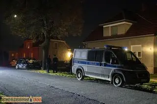 Na miejscu policjanci pracowali do późnych godzin nocnych