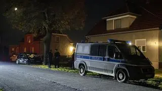 Na miejscu policjanci pracowali do późnych godzin nocnych