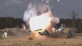 Wysadzenie modelu kadłuba TU-154M