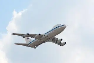 Ił-80