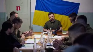 Zełenski odwiedził ukraińskich żołnierze w obwodach mikołajewskim i odeskim 