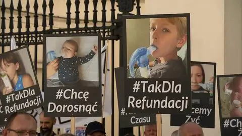 Protest w sprawie braku refundacji leku na mukowiscydozę we wrześniu 2021 roku