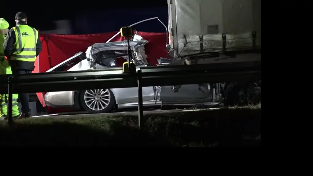 Kierowca wjechał w tył tira 