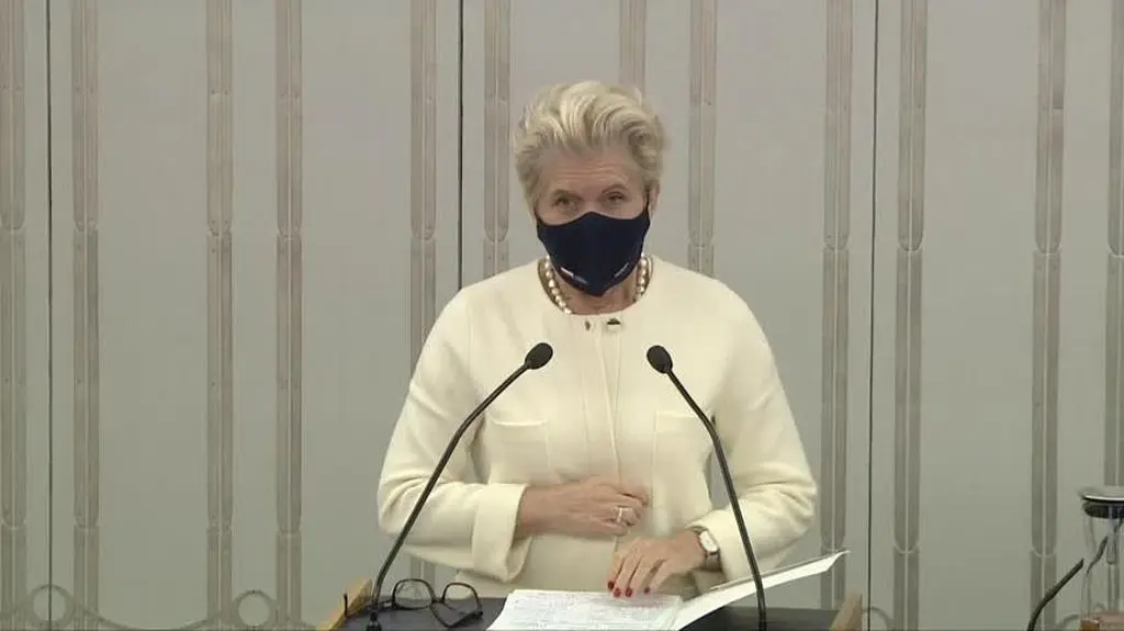 senat 1