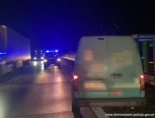 Jechał A4 pod prąd, pijany i kradzionym autem