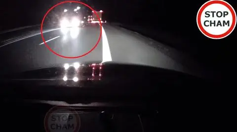 Tir jedzie pod prąd na drodze ekspresowej. Nagranie