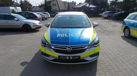 Nowe szaty policyjnych radiowozów