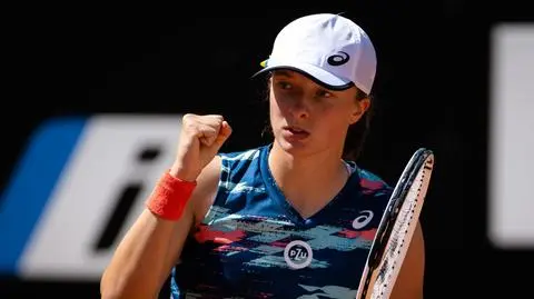 Iga Świątek wins 26th time in a row and progresses to semis in Rome 