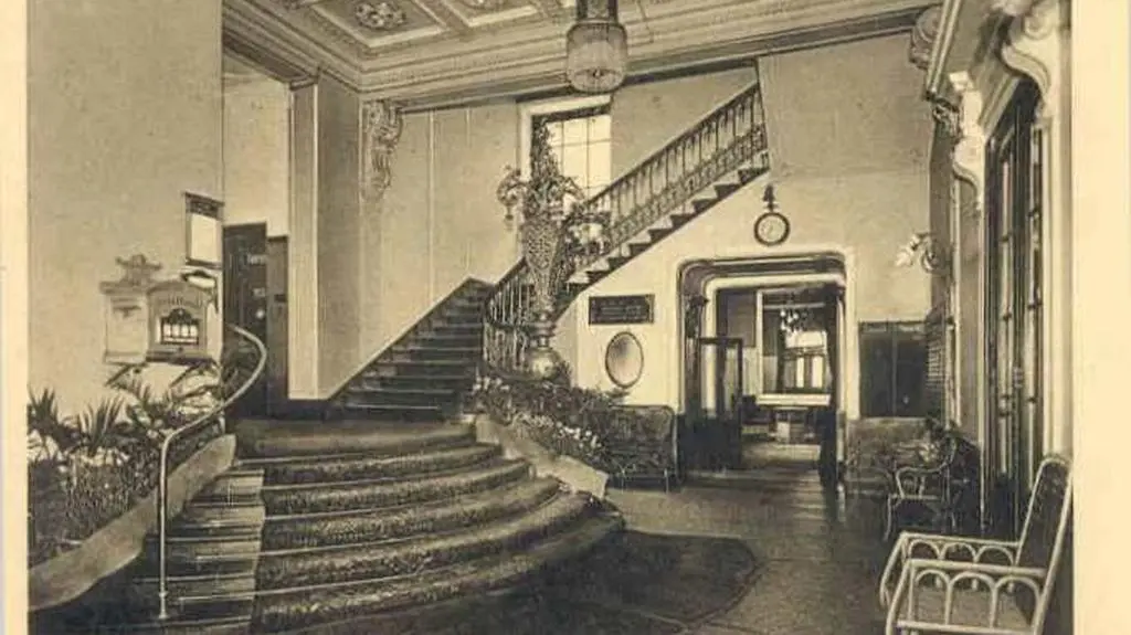 Wnętrze hotelu Monopol