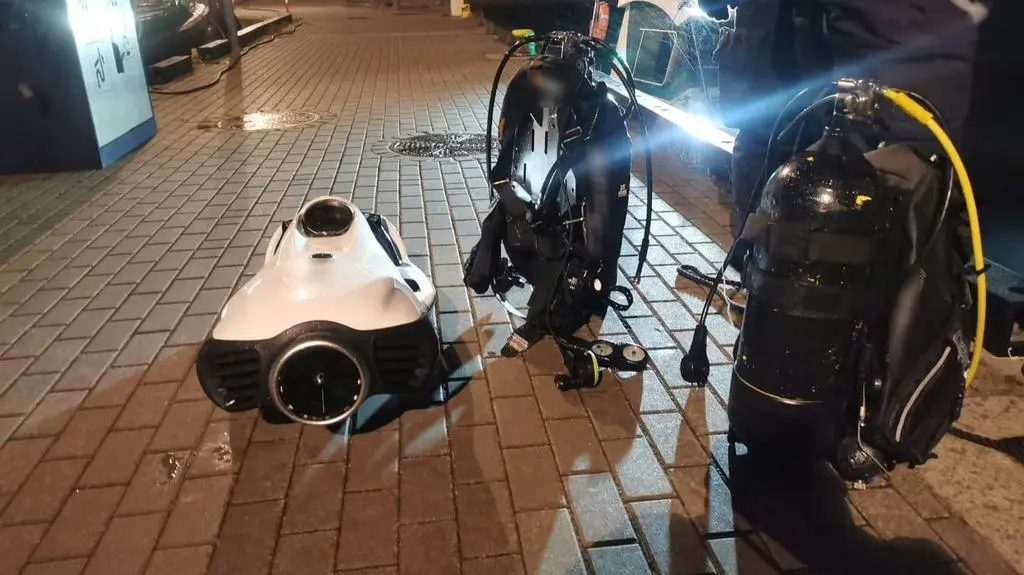 Sprzęt znaleziony przy nurkach