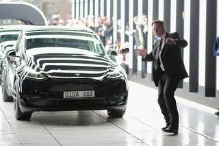 Musk na otwarciu niemieckiej fabryki Tesli
