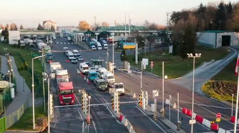 Straż Graniczna: na odcinku granicy z Ukrainą odprawiono 38,2 tys. podróżnych