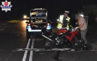 Motocyklista potrącił pieszego. 58-latek nie żyje